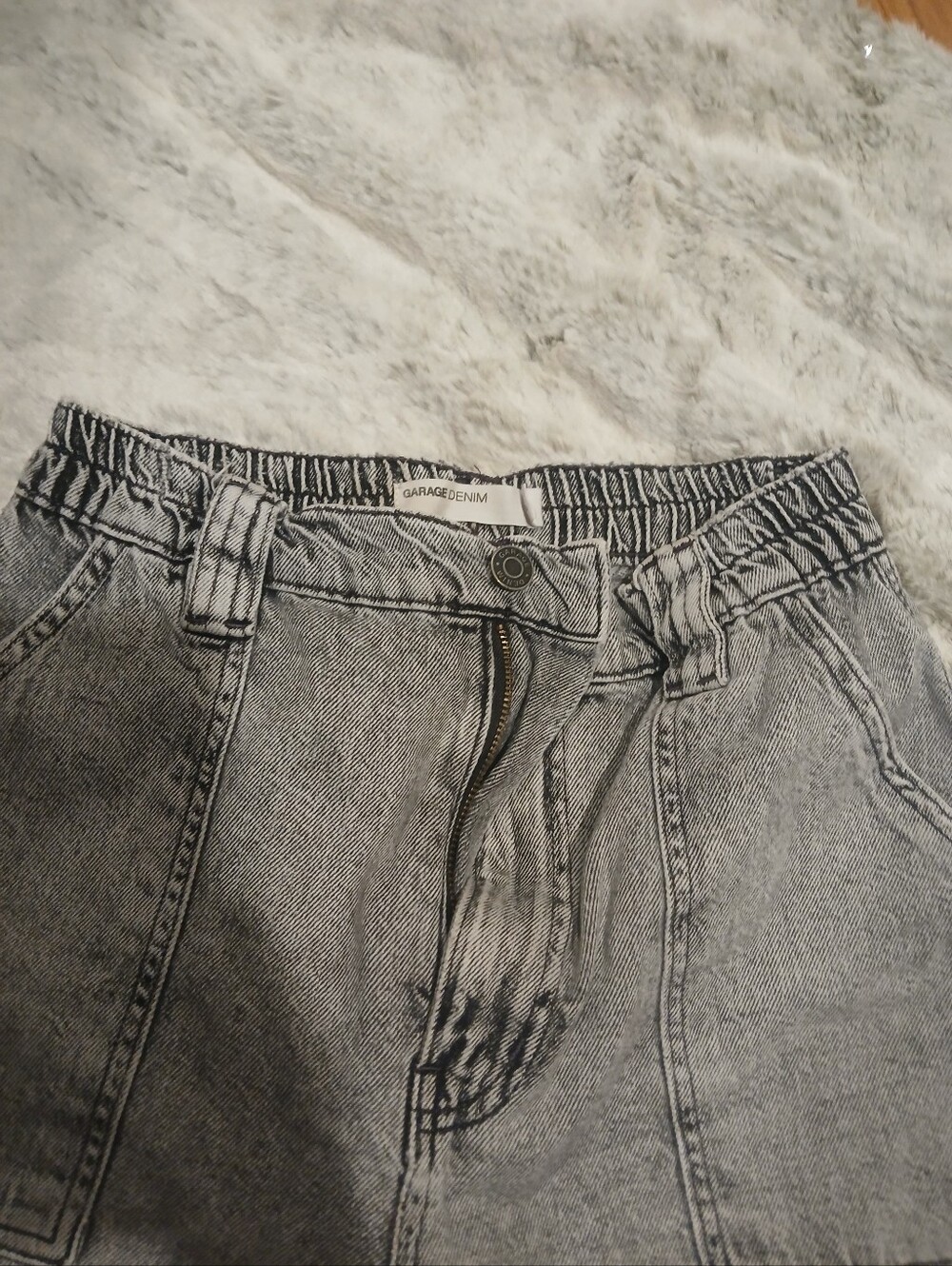Garage Women's Light Gray Cargo Jeans - Picture 2 of 5